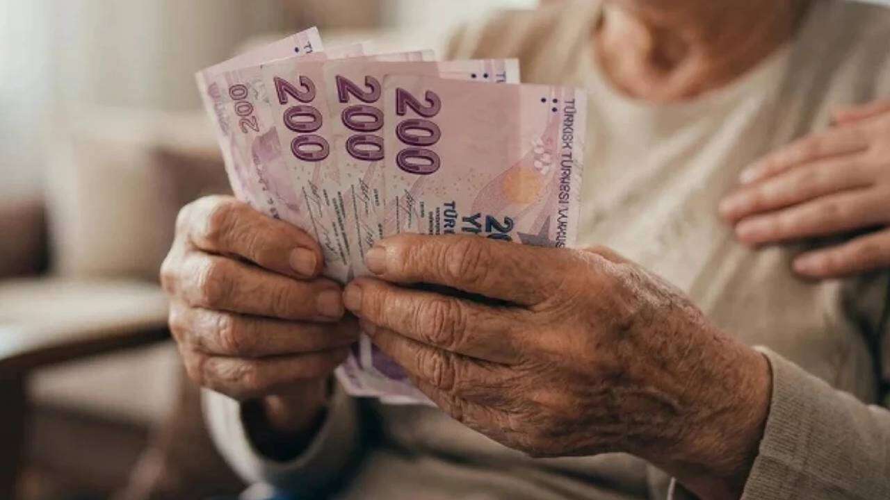 Kademeli emeklilik için Ankara’da sıcak gelişme: Erbakan rakam verip çağrıda bulundu, işte TBMM son durum! 15